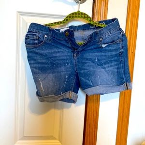 Gap paint spattered shorts